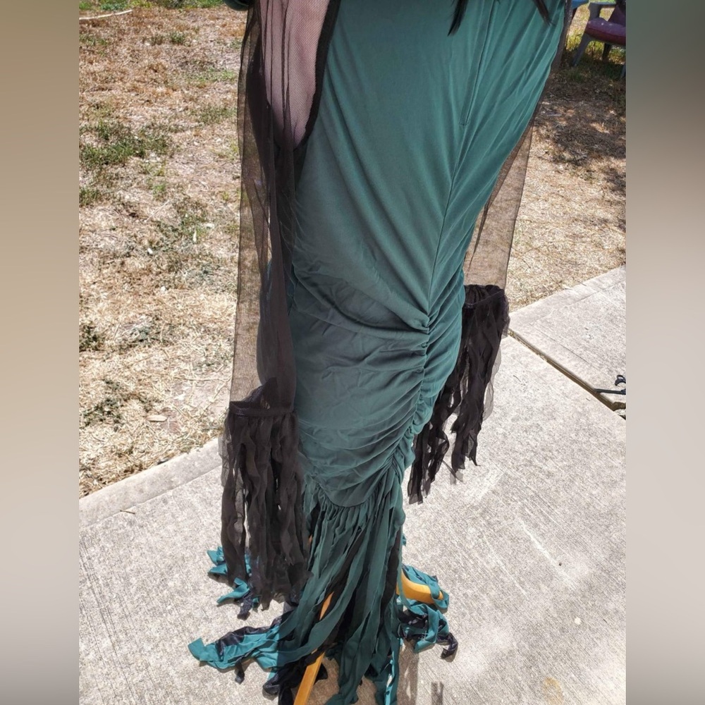 Halloween wicked sexy witch costume - Picture 4 of 5